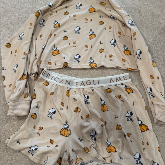 American Eagle Outfitters Other - American Eagle Outfitters Beige Snoopy & Pumpkin Pajama Set
